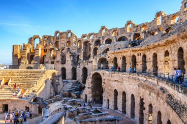 Kuzey Afrika 'daki en büyük stadyumun kalıntıları. El Jem, Tunus, UNESCO