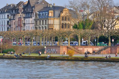 Frankfurt, Almanya - 18 Mart 2015: Polis arabaları, gösteri 