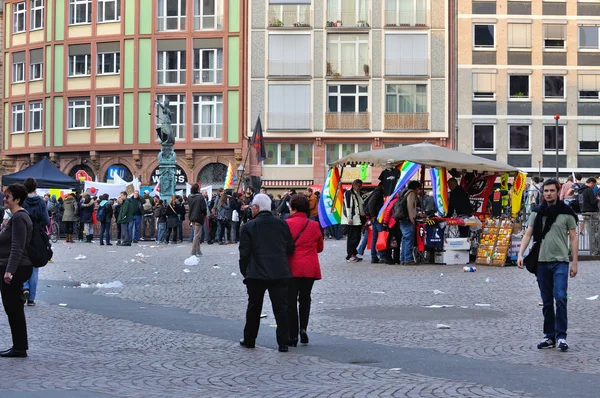 Frankfurt am Main, Duitsland - 18 maart 2015: Menigtes van demonstranten, Demon — Stockfoto