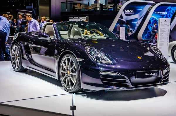 MOSCOW, RUSSIA - AUG 2012: PORSCHE BOXSTER S 981 presented as world premiere at the 16th MIAS (Moscow International Automobile Salon) on August 30, 2012 in Moscow, Russia — 图库照片