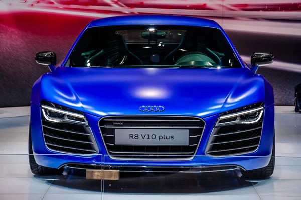 MOSCOW, RUSSIA - AUG 2012: AUDI R8 V10 PLUS presented as world premiere at the 16th MIAS (Moscow International Automobile Salon) on August 30, 2012 in Moscow, Russia — ストック写真