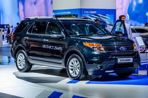 MOSCOW, RUSSIA - AUG 2012: FORD EXPLORER 5TH GENERATION presented as world premiere at the 16th MIAS Moscow International Automobile Salon on August 30, 2012 in Moscow, Russia — Stockfoto