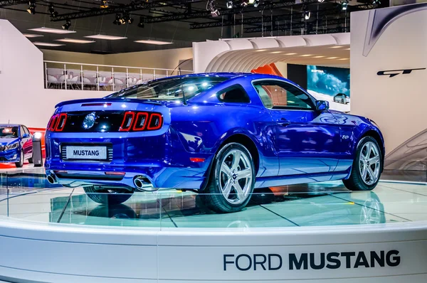 MOSCOW, RUSSIA - AUG 2012: FORD MUSTANG 5TH GENERATION presented as world premiere at the 16th MIAS Moscow International Automobile Salon on August 30, 2012 in Moscow, Russia — ストック写真