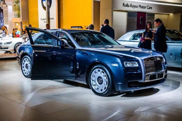 MOSCOW, RUSSIA - AUG 2012: ROLLS-ROYCE GOHST presented as world — ストック写真