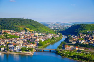 Bridge across Rhine river near Bingen am Rhein, Rheinland-Pfalz,