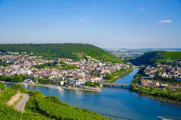 Bingen am Rhein and Rhine river, Rheinland-Pfalz, Alemania — Foto de Stock