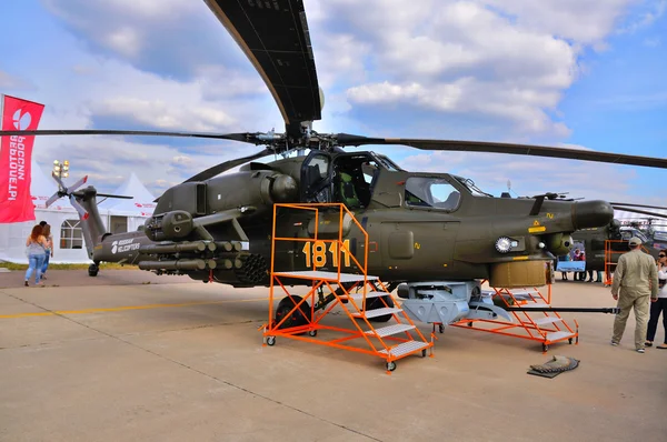 MOSCÚ, RUSIA - AGO 2015: helicóptero de ataque Mi-28 Havoc presente —  Fotos de Stock