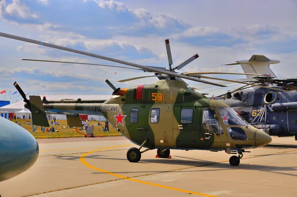 MOSCOW, RUSSIA - AUG 2015: transport helicopter Mi-38 presented — Stockfoto