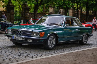 FULDA, GERMANY - MAI 2013: Mercedes-Benz SL R107 coupe retro car