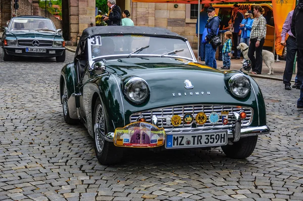 FULDA, GERMANY - MAI 2013: Triumph TR3 sports cabrio roadster re — Zdjęcie stockowe