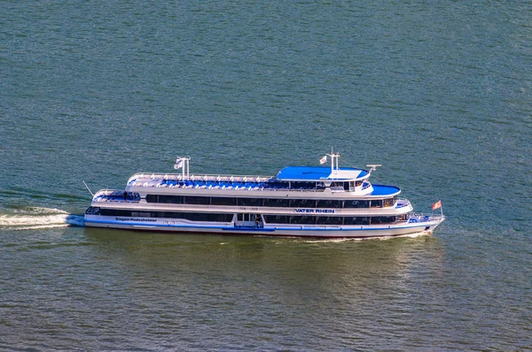 Vater Rhein πλοίο στον ποταμό Rhein, Ρουέντεσηαίμ, Ρηνανία-Παλατινάτο, Ge — Φωτογραφία Αρχείου