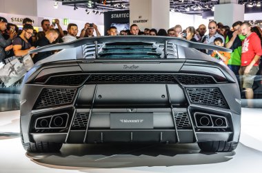 FRANKFURT - SEPT 2015: MANSORY TOROFEO Lamborghini Huracan prese clipart