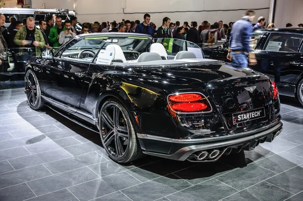 FRANKFURT - SEPTIEMBRE 2015: Bentley Continental GTC Startech cabrio p — Foto de Stock