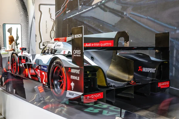 FRANKFURT - SEPT 2015: Audi R18 e-tron quattro presented at IAA — Stock Photo, Image