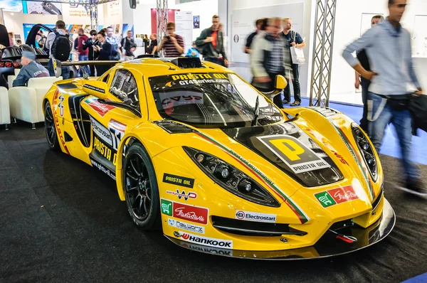 Frankfurt - Sept 2015: Synd R1 Gt4 presenterades vid Iaa International — Stockfoto