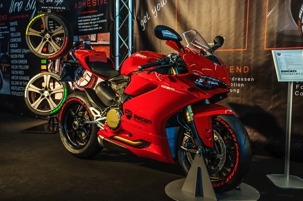 FRANKFURT - SEPT 2015: Suberbike Ducati 1299 Panigale R presente — Stok Foto