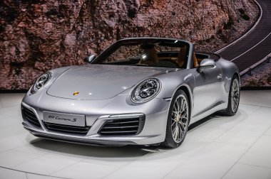 FRANKFURT - SEPT 2015: Porsche 911 991 Carrera S cabrio presente