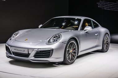 FRANKFURT - SEPT 2015: Porsche 911 991 Carrera S coupe presented