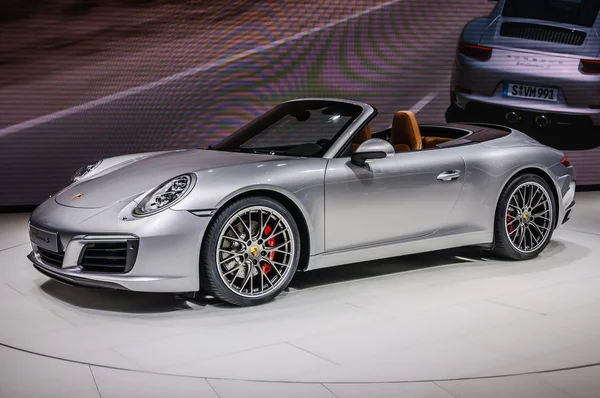 FRANKFURT - SEPT 2015: Porsche 911 991 Carrera S cabrio presente — Stock Photo, Image