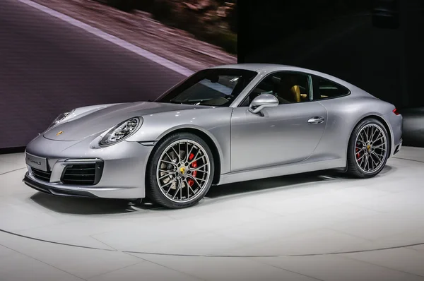 FRANKFURT - SEPT 2015: Porsche 911 991 Carrera S coupe presented — Stock Photo, Image