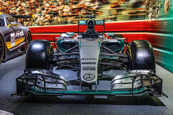 FRANKFURT - SEPT 2015: Mercedes-Benz Formula One F1 presented at — Stok fotoğraf