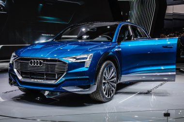 FRANKFURT - SEPT 2015: Audi E-Tron Quattro Concept presented at