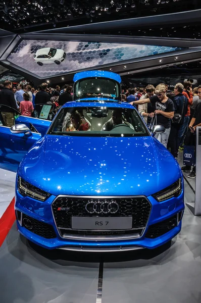 FRANKFURT - SEPT 2015: Audi RS 7 presented at IAA International — Stockfoto