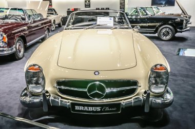 FRANKFURT - SEPT 2015: 1957 Brabus Classic Mercedes-Benz 300 SL