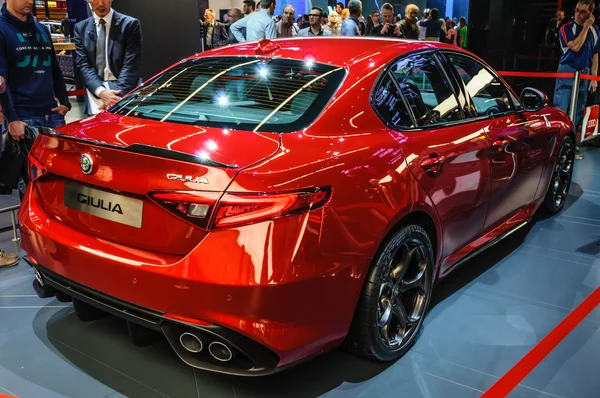 FRANKFURT - SEPT 2015: Alfa Romeo Giulia presented at IAA Intern — ストック写真