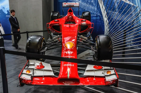 FRANKFURT - SEPT 2015: Ferrari Formula One F1 presented at IAA I — стокове фото