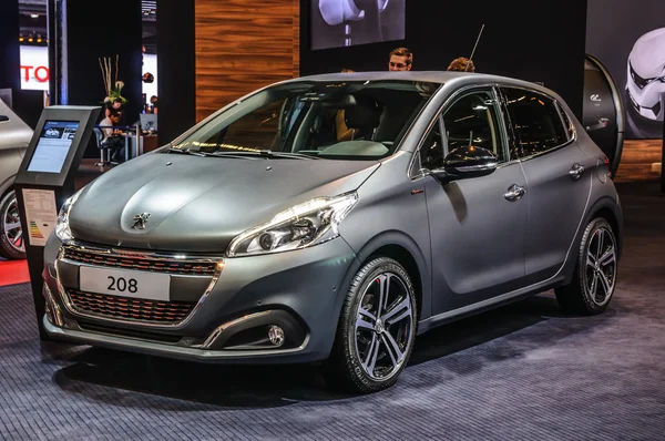 FRANKFURT - SEPT 2015: Peugeot 208 presented at IAA Internationa — Stock Fotó