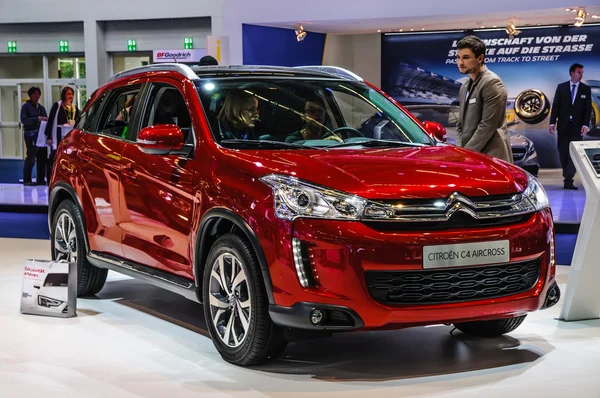 FRANKFURT - SEPT 2015: Citroen C4 Aircross presented at IAA Inte — стокове фото