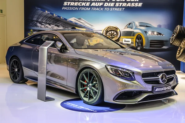 FRANKFURT - SEPT 2015 : Mercedes-Benz C 63 AMG présenté à IAA I — Photo