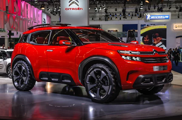 FRANKFURT - SEPT 2015: Citroen Aircross concept presented at IAA — 图库照片