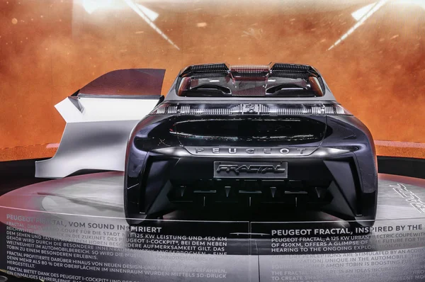 FRANKFURT - SEPT 2015: Peugeot Fractal Concept presented at IAA — Φωτογραφία Αρχείου