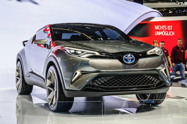 FRANKFURT - SEPT 2015: Toyta C-HR Concept presented at IAA Inter — Stok fotoğraf