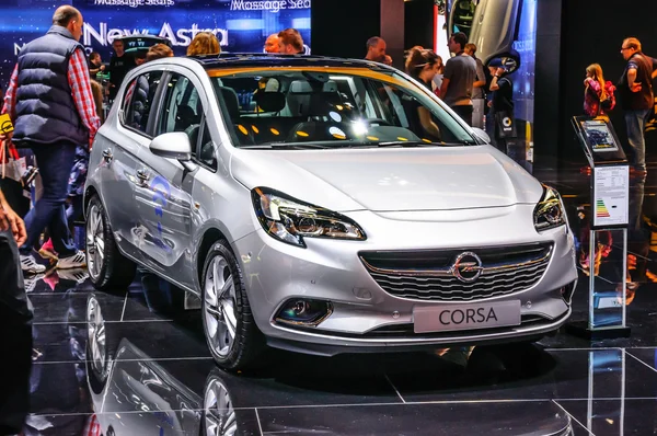 FRANKFURT - SEPT 2015: Opel Corsa presented at IAA International — Stockfoto