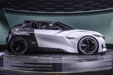 FRANKFURT - SEPT 2015: Peugeot Fractal Concept presented at IAA
