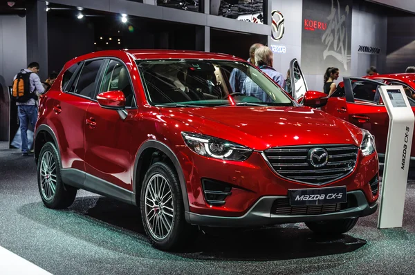 FRANKFURT - SEPT 2015: Mazda CX-5 presented at IAA International — Stock Photo, Image