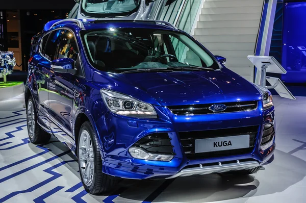 FRANKFURT - SEPT 2015: Ford Kuga presented at IAA International — Stockfoto