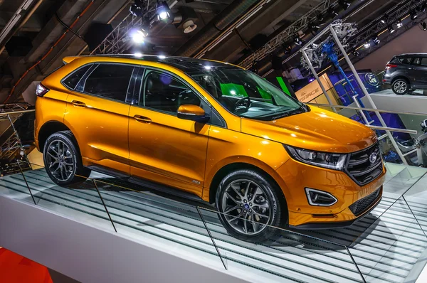 FRANKFURT - SEPT 2015: Ford Edge presented at IAA International — стокове фото