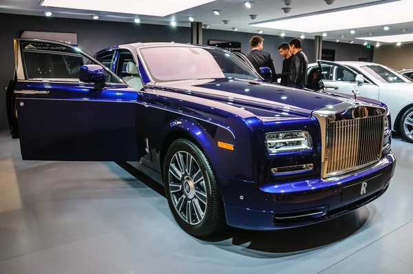 FRANKFURT - SEPT 2015: Rolls-Royce Phantom apresentado na IAA Inte — Fotografia de Stock