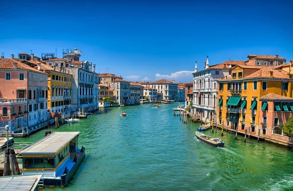 Wspaniały widok na Canal Grande i Bazyliki Santa Maria della — Zdjęcie stockowe
