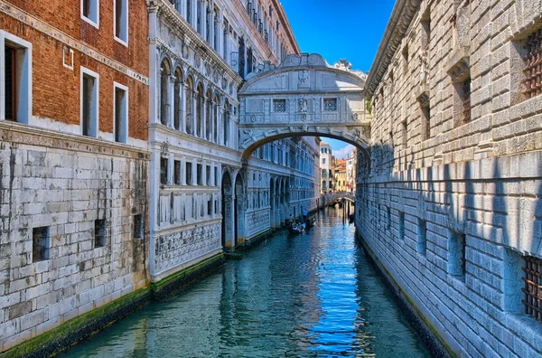 Venedig - Rialtobron, Ponte dei Sospiri, Italien, Hdr — Stockfoto