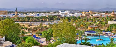 Hammamet, Tunus - Ekim 2014: Yüzme Havuzu lüks otel o
