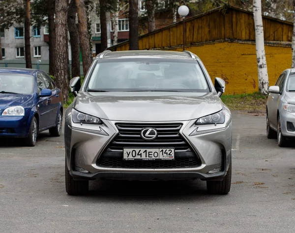 Novokuznetsk, Oroszország - május 02, 2016: autó Lexus Nx 200 — Stock Fotó