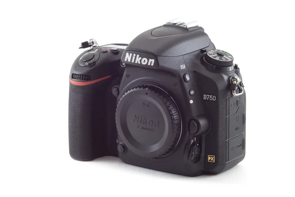 OSINNIKI, RUSSIA - DECEMBER 07, 2014: Nikon D750 camera body, the first digital SLR camera FX in Nikon's history  with swivel screen and WI-FI — Stock Photo, Image