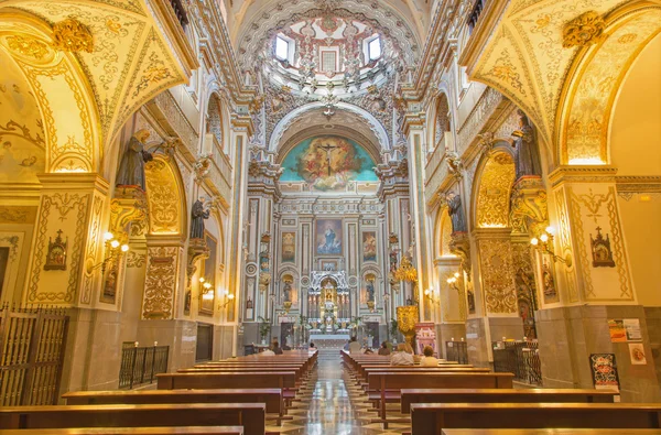 Granada, İspanya - 29 Mayıs 2015: Iglesia de san Anton kilise Barok NEF.