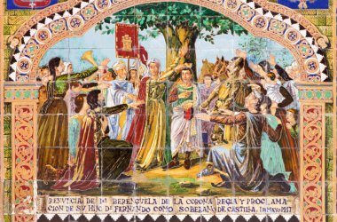Sevilla, İspanya - 28 Ekim 2014: Logroño Plaza de Espana duvarlar boyunca kiremitli 'il girinti' biri olarak (1920'lerde) fark Domingo Prida tarafından.