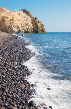 Santorini - Adanın güney kısmındaki Kara Kumsal.